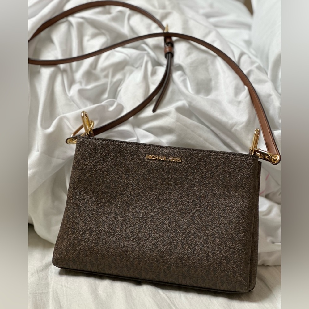 🌹🐘🌹🐘🌹Michael crossbody handbag